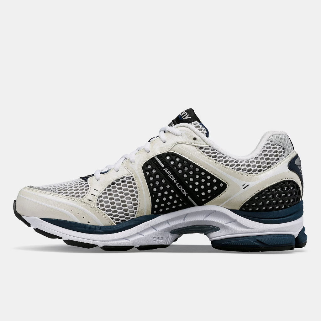 SAUCONY ProGrid Triumph Victory 4