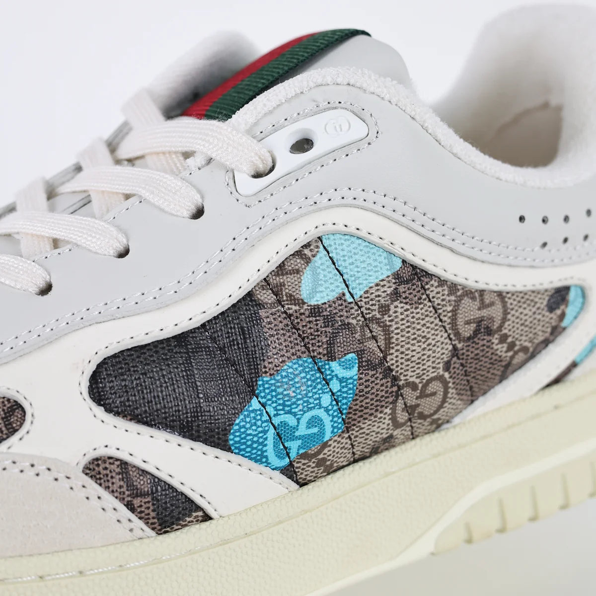 Gucci Re-Web  – Élégance Iconique & Style Contemporain