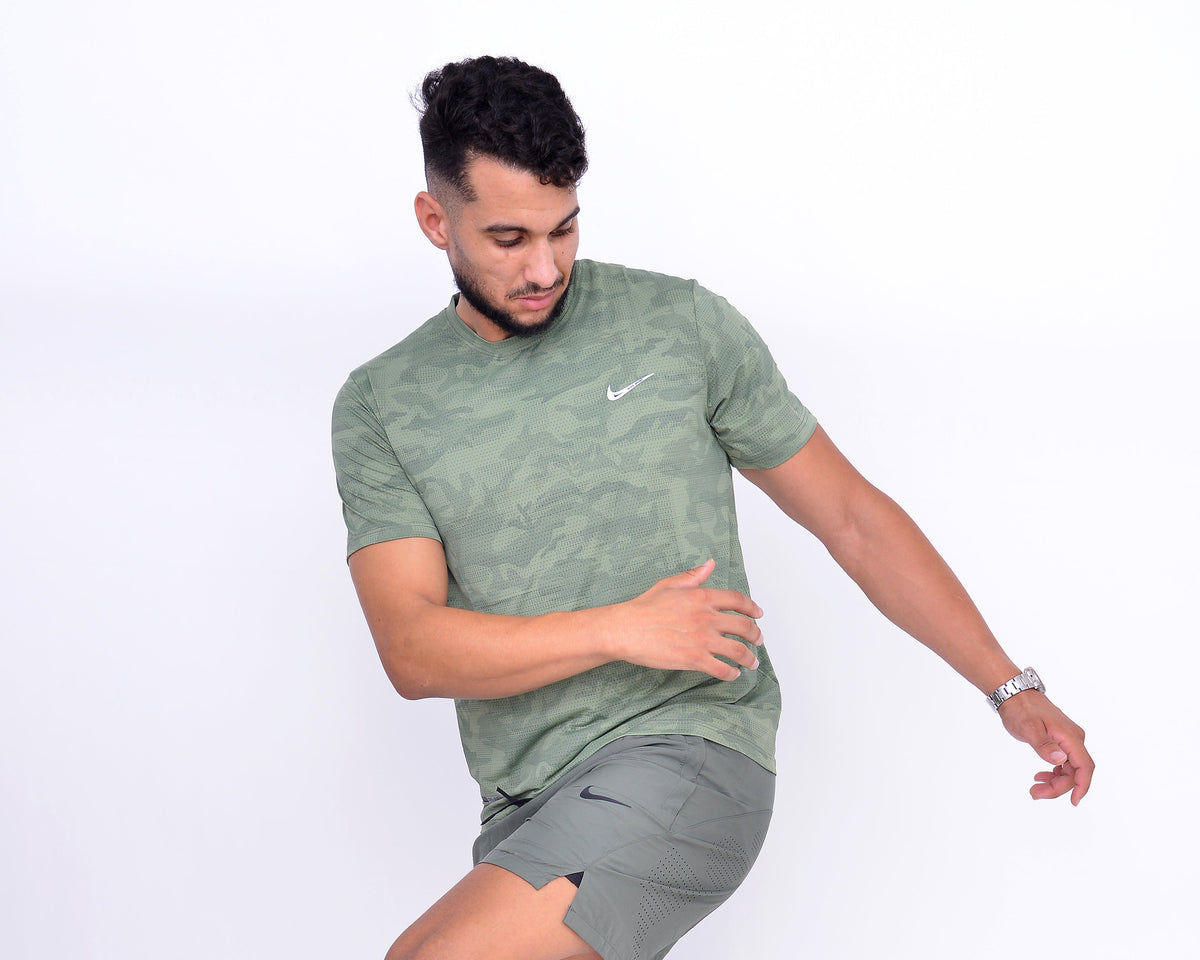 T-shirt Nike Sport Dri-FIT– Camouflage