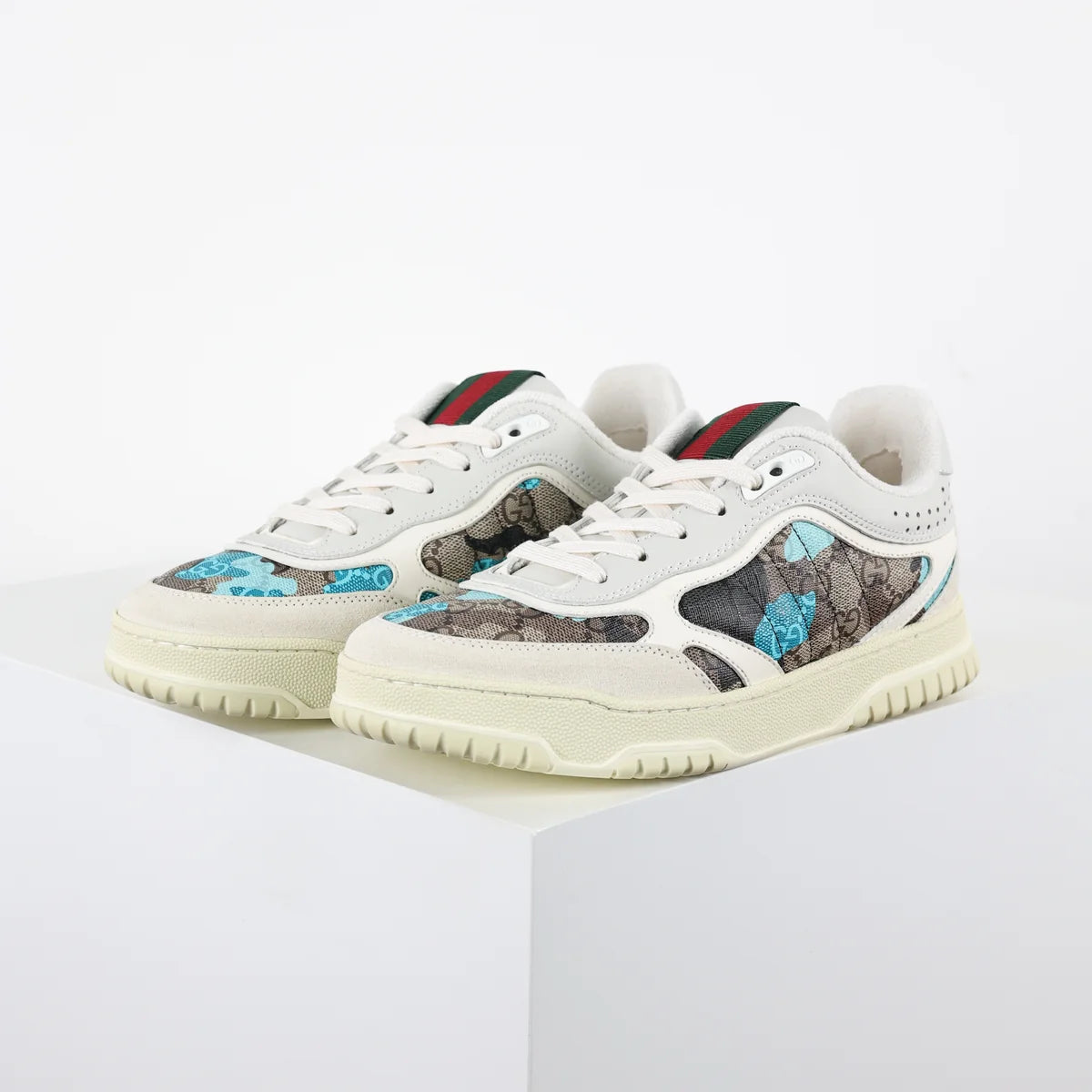Gucci Re-Web  – Élégance Iconique & Style Contemporain