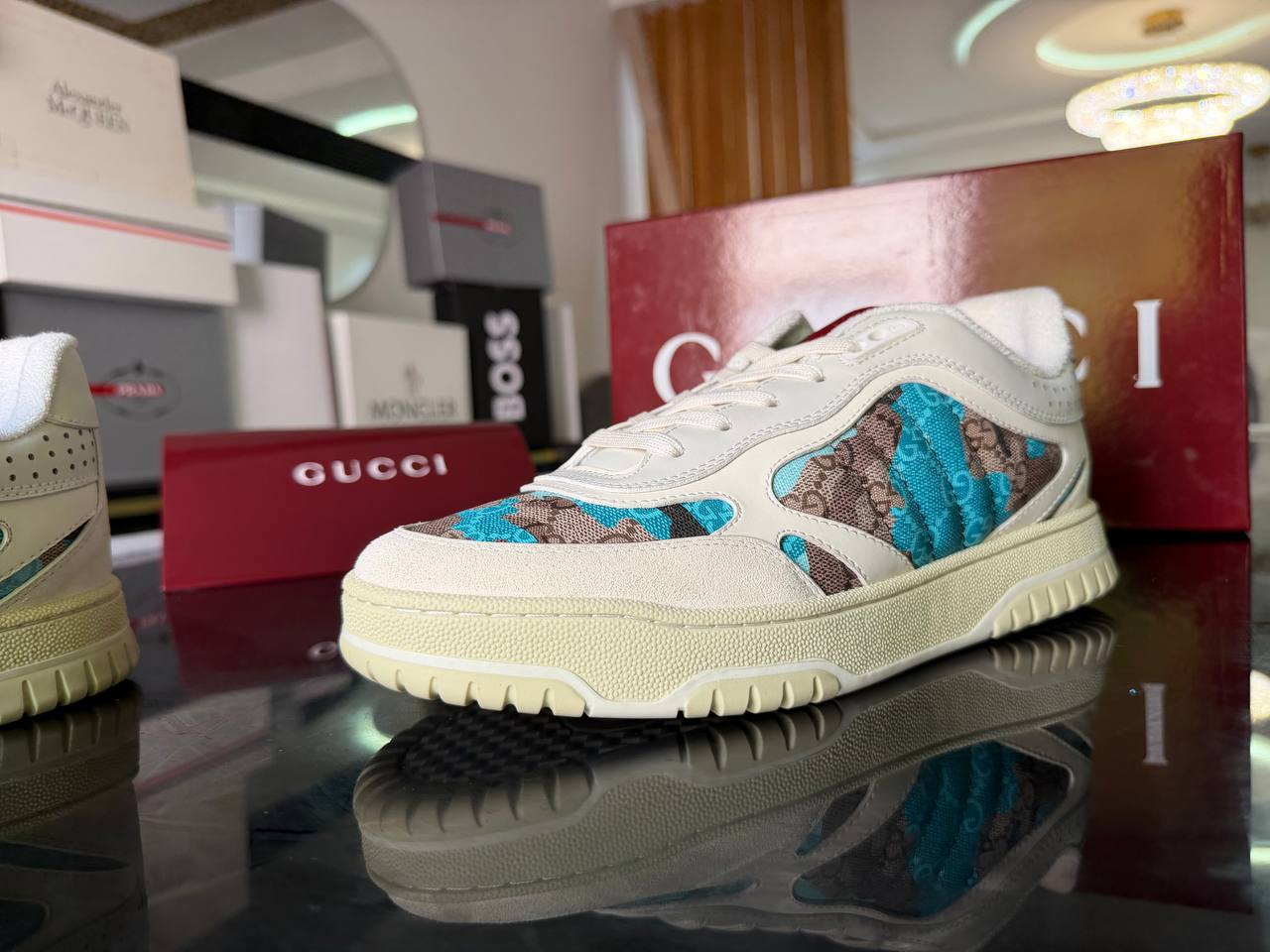 Gucci Re-Web  – Élégance Iconique & Style Contemporain