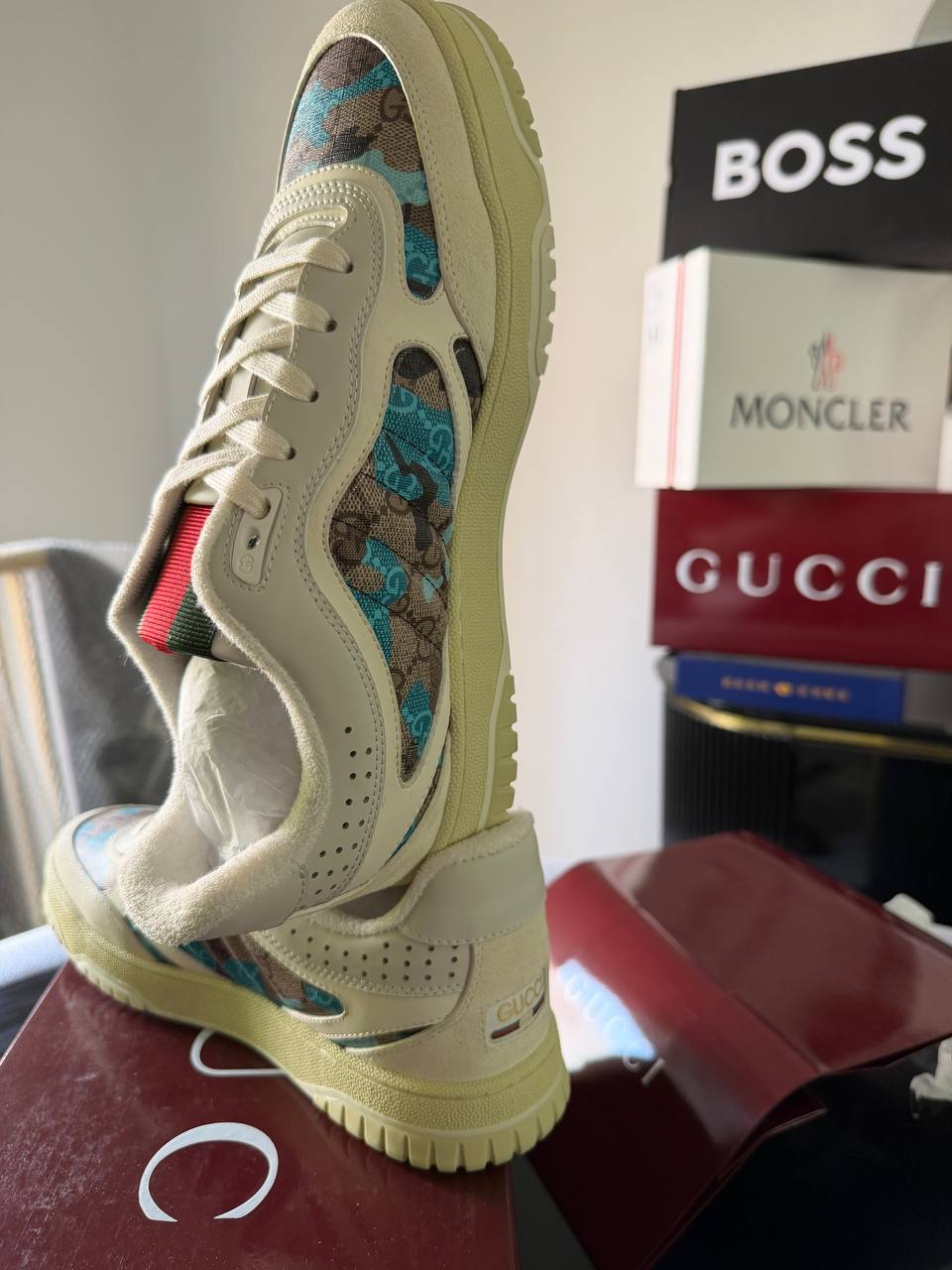 Gucci Re-Web  – Élégance Iconique & Style Contemporain