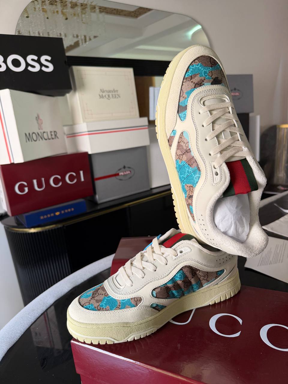 Gucci Re-Web  – Élégance Iconique & Style Contemporain