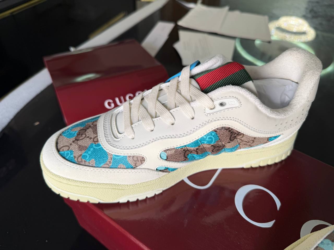 Gucci Re-Web  – Élégance Iconique & Style Contemporain