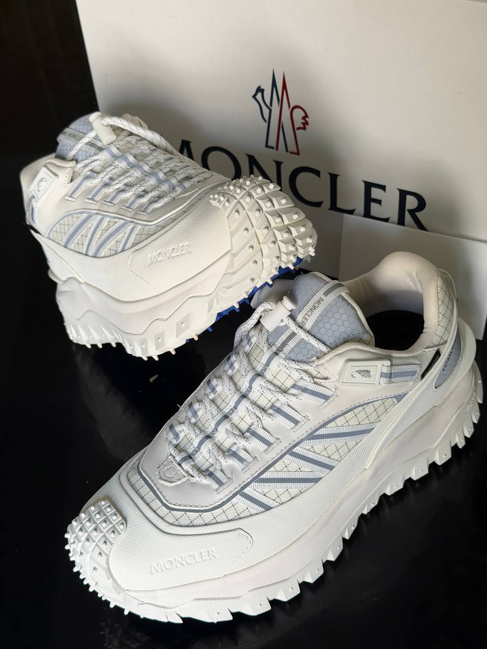 Moncler Trailgrip GTX — Blanc cassé
