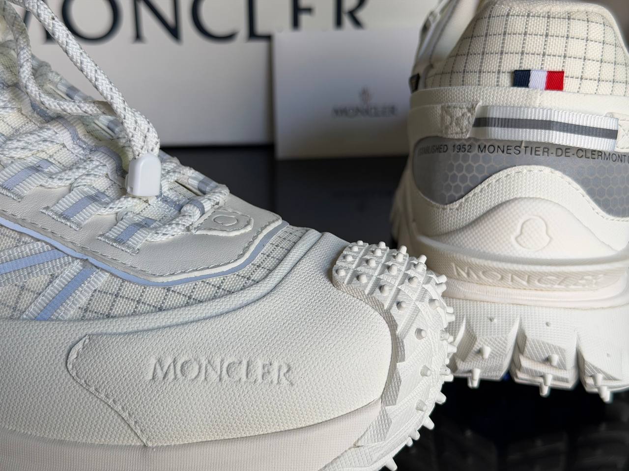 Moncler Trailgrip GTX — Blanc cassé