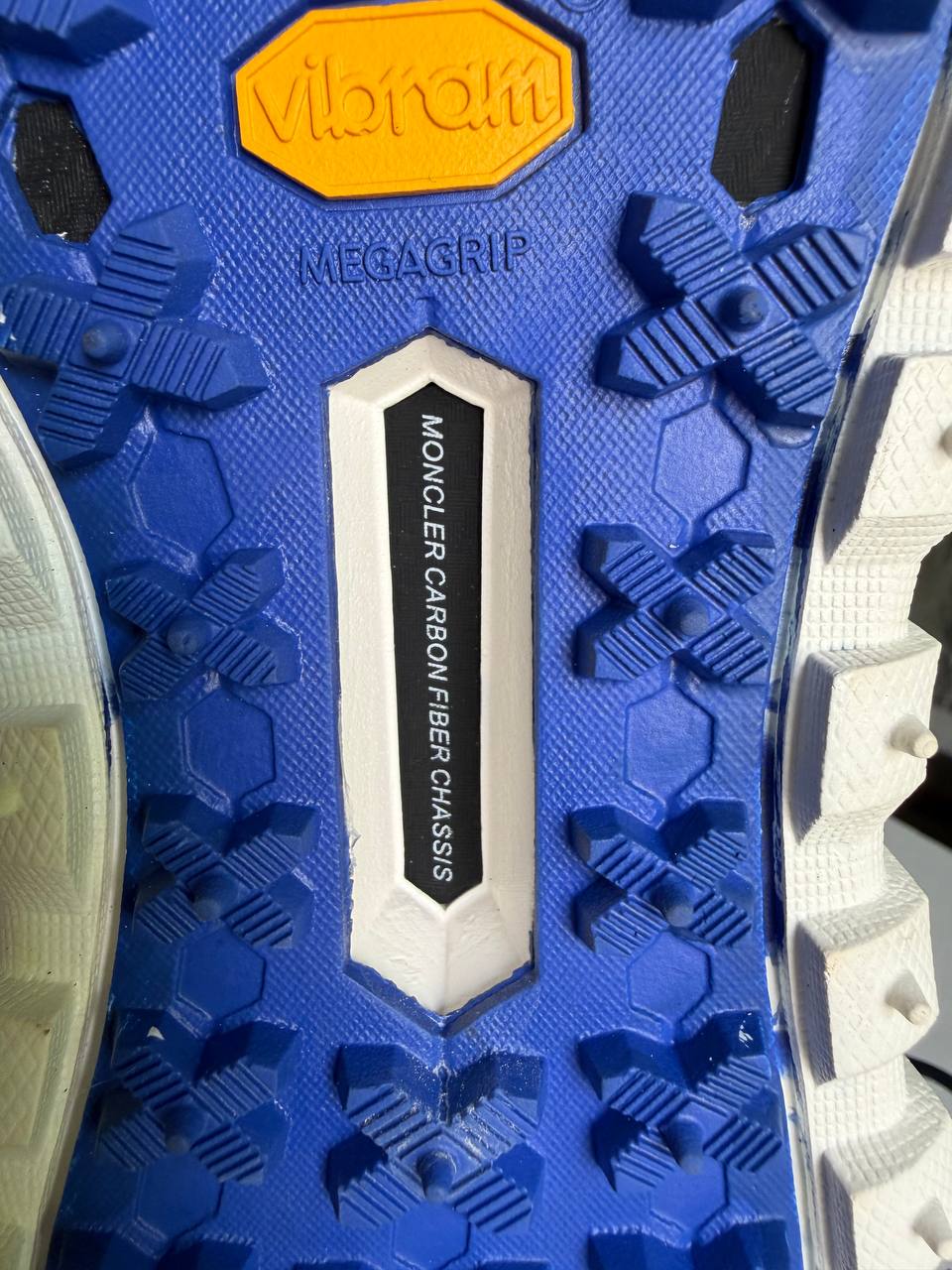 Moncler Trailgrip GTX — Blanc cassé