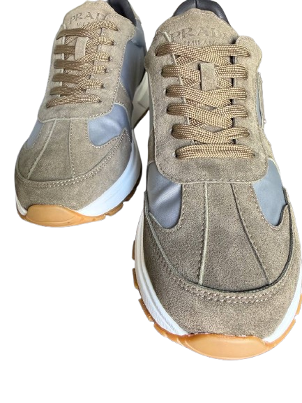 Prada Prax 01 Re-Nylon