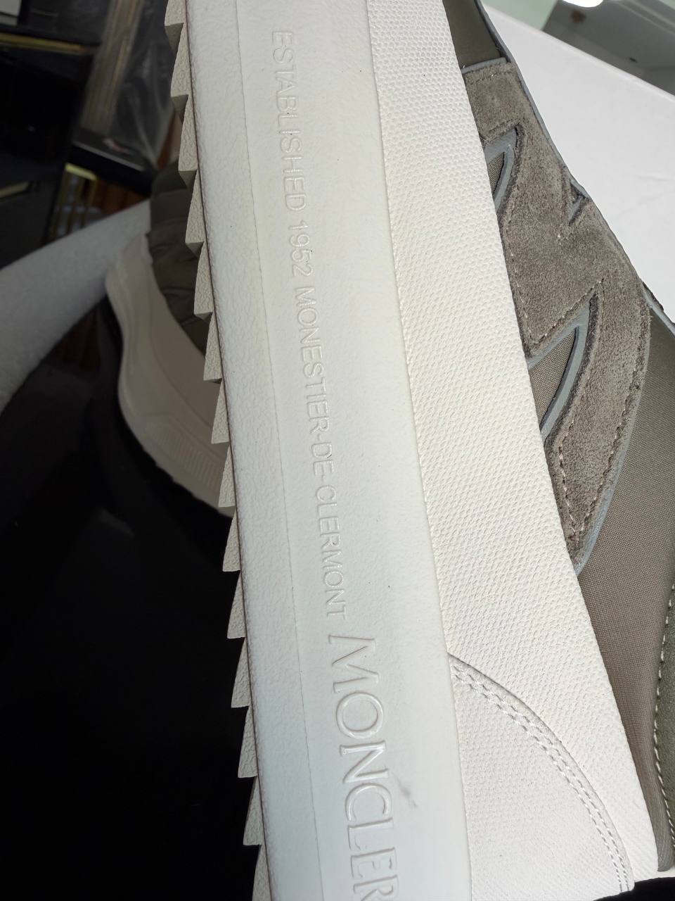 Moncler Monpulse _ Olive