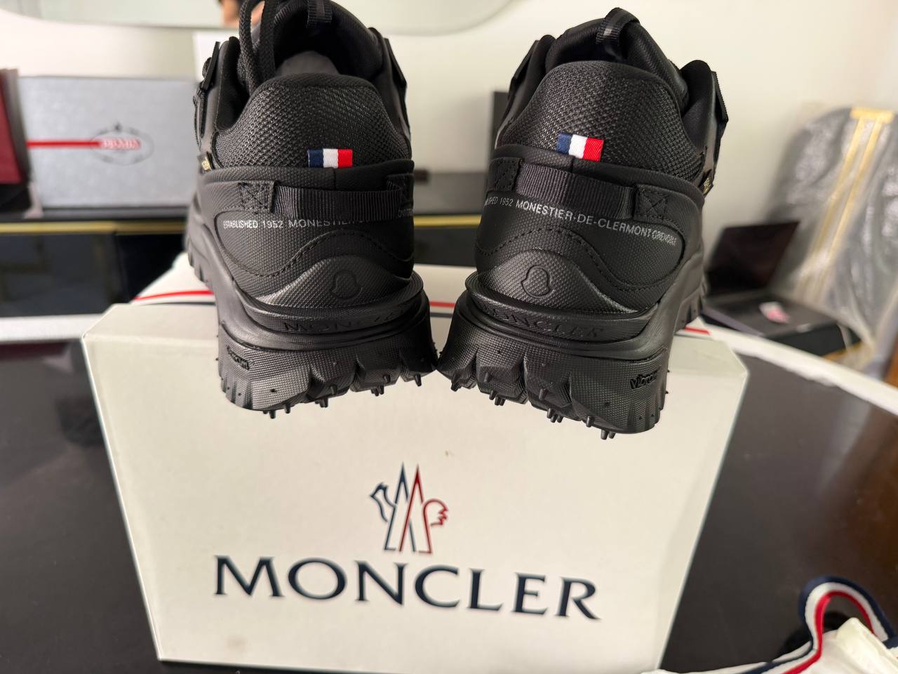 Moncler Trailgrip GTX cuir — NOIR