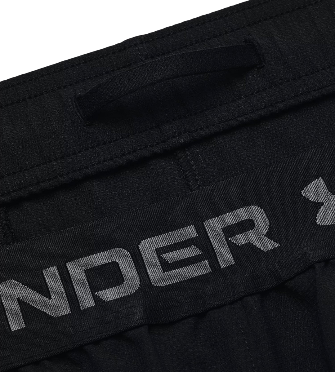 ARMOUR Vanish Woven short